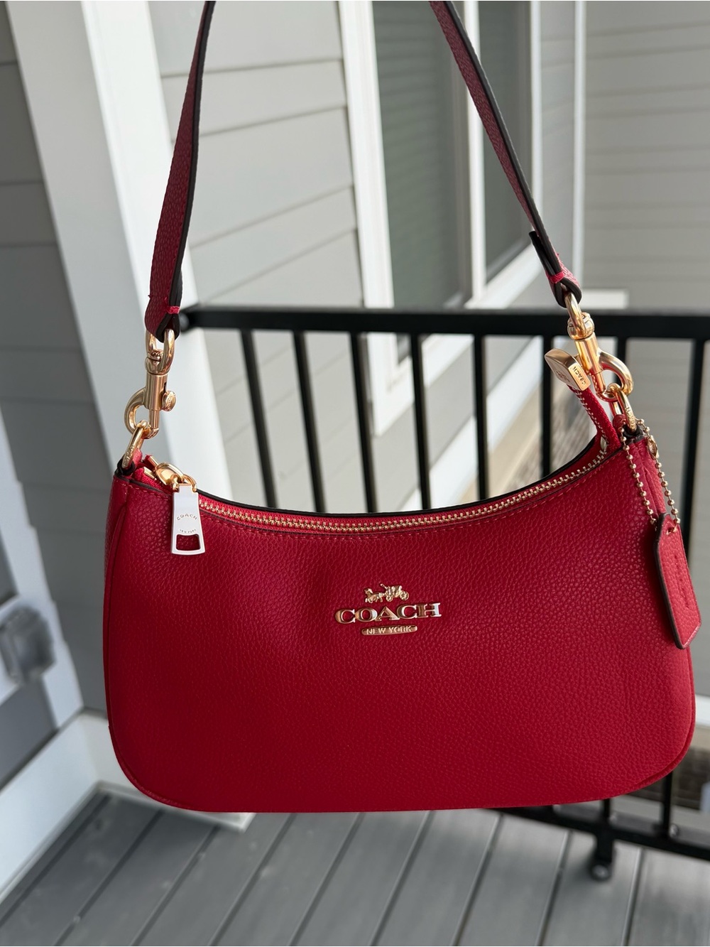 Coach Teri red shoulder bag